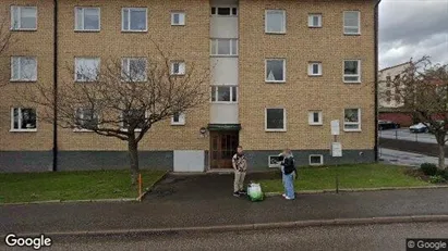 Lägenheter att hyra i Skövde - Bild från Google Street View Lägenheter att hyra i Skövde - Bild från Google Street View