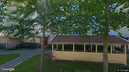 Lägenheter att hyra i Enköping - Bild från Google Street View Lägenheter att hyra i Enköping - Bild från Google Street View