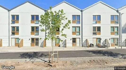 Lägenheter att hyra i Huddinge - Bild från Google Street View