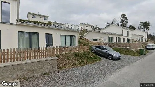 Lägenheter att hyra i Huddinge - Bild från Google Street View