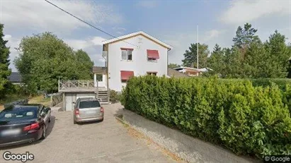 Lägenheter att hyra i Huddinge - Bild från Google Street View