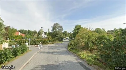 Lägenheter att hyra i Huddinge - Bild från Google Street View