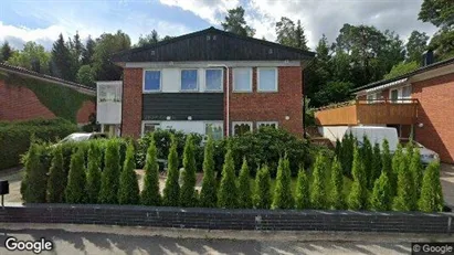 Lägenheter att hyra i Botkyrka - Bild från Google Street View