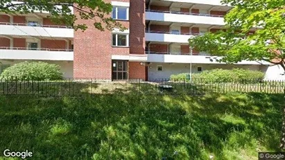 Lägenheter att hyra i Huddinge - Bild från Google Street View
