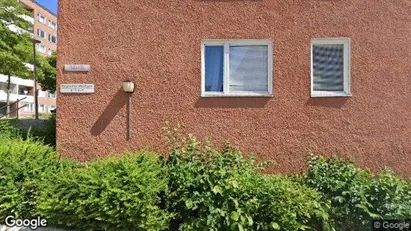 Lägenheter att hyra i Huddinge - Bild från Google Street View