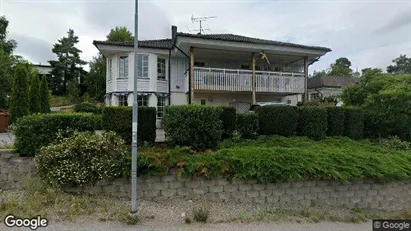 Lägenheter att hyra i Huddinge - Bild från Google Street View