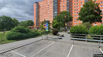 Lägenheter att hyra i Huddinge - Bild från Google Street View