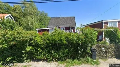 Lägenheter att hyra i Huddinge - Bild från Google Street View
