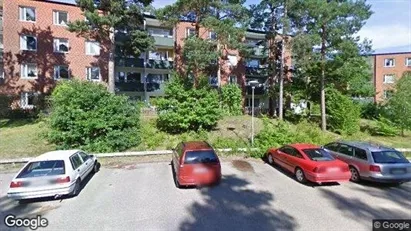 Lägenheter att hyra i Nynäshamn - Bild från Google Street View Lägenheter att hyra i Nynäshamn - Bild från Google Street View