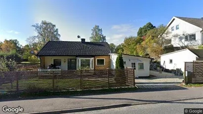 Lägenheter att hyra i Huddinge - Bild från Google Street View