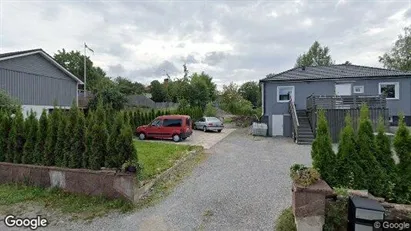 Lägenheter att hyra i Huddinge - Bild från Google Street View