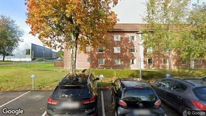 Lägenheter att hyra i Trollhättan - Bild från Google Street View Lägenheter att hyra i Trollhättan - Bild från Google Street View