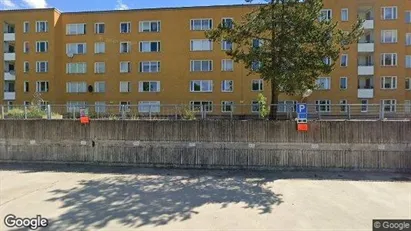 Lägenheter att hyra i Huddinge - Bild från Google Street View