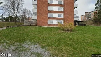 Lägenheter att hyra i Huddinge - Bild från Google Street View Lägenheter att hyra i Huddinge - Bild från Google Street View