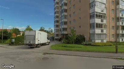 Lägenheter att hyra i Uddevalla - Bild från Google Street View Lägenheter att hyra i Uddevalla - Bild från Google Street View