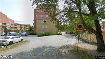 Lägenheter att hyra i Västerås - Bild från Google Street View Lägenheter att hyra i Västerås - Bild från Google Street View