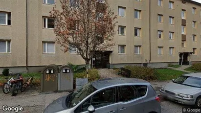 Lägenheter att hyra i Uddevalla - Bild från Google Street View Lägenheter att hyra i Uddevalla - Bild från Google Street View