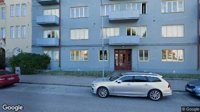 Lägenheter att hyra i Karlskrona - Bild från Google Street View Lägenheter att hyra i Karlskrona - Bild från Google Street View