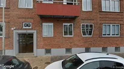 Lägenheter att hyra i Landskrona - Bild från Google Street View Lägenheter att hyra i Landskrona - Bild från Google Street View