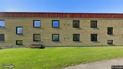 Lägenheter att hyra i Karlskoga - Bild från Google Street View Lägenheter att hyra i Karlskoga - Bild från Google Street View