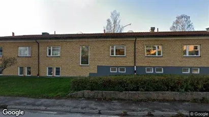 Lägenheter att hyra i Vara - Bild från Google Street View Lägenheter att hyra i Vara - Bild från Google Street View