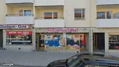 Lägenheter att hyra i Kungsör - Bild från Google Street View Lägenheter att hyra i Kungsör - Bild från Google Street View