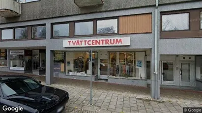 Lägenheter att hyra i Uddevalla - Bild från Google Street View Lägenheter att hyra i Uddevalla - Bild från Google Street View