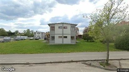 Lägenheter att hyra i Vara - Bild från Google Street View Lägenheter att hyra i Vara - Bild från Google Street View