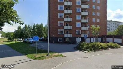Lägenheter att hyra i Norrköping - Bild från Google Street View Lägenheter att hyra i Norrköping - Bild från Google Street View