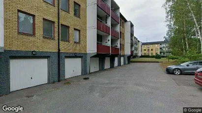 Lägenheter att hyra i Nybro - Bild från Google Street View Lägenheter att hyra i Nybro - Bild från Google Street View