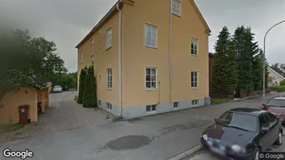 Lägenheter att hyra i Örebro - Bild från Google Street View Lägenheter att hyra i Örebro - Bild från Google Street View