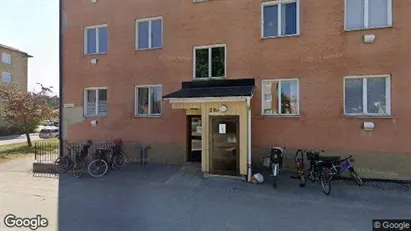 Lägenheter att hyra i Arboga - Bild från Google Street View Lägenheter att hyra i Arboga - Bild från Google Street View