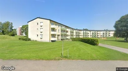 Lägenheter att hyra i Hallsberg - Bild från Google Street View Lägenheter att hyra i Hallsberg - Bild från Google Street View