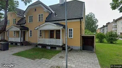 Lägenheter att hyra i Sandviken - Bild från Google Street View Lägenheter att hyra i Sandviken - Bild från Google Street View