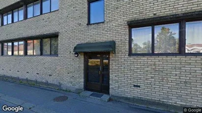 Lägenheter att hyra i Nybro - Bild från Google Street View Lägenheter att hyra i Nybro - Bild från Google Street View