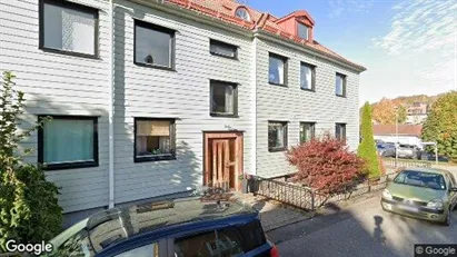 Lägenheter att hyra i Uddevalla - Bild från Google Street View Lägenheter att hyra i Uddevalla - Bild från Google Street View
