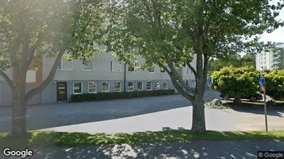 Lägenheter att hyra i Hallsberg - Bild från Google Street View Lägenheter att hyra i Hallsberg - Bild från Google Street View