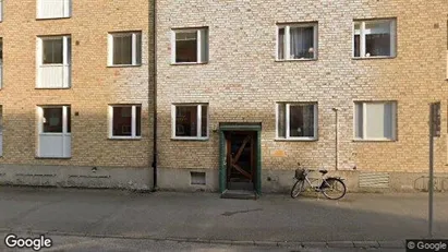 Lägenheter att hyra i Finspång - Bild från Google Street View Lägenheter att hyra i Finspång - Bild från Google Street View