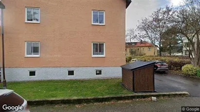 Lägenheter att hyra i Eskilstuna - Bild från Google Street View Lägenheter att hyra i Eskilstuna - Bild från Google Street View