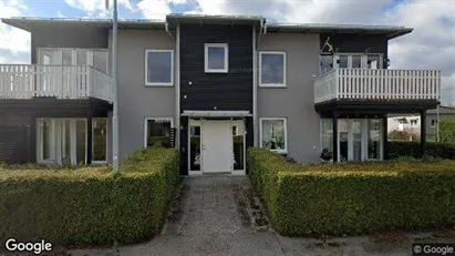 Lägenheter att hyra i Örebro - Bild från Google Street View Lägenheter att hyra i Örebro - Bild från Google Street View