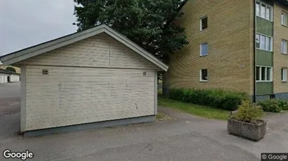 Lägenheter att hyra i Nybro - Bild från Google Street View Lägenheter att hyra i Nybro - Bild från Google Street View