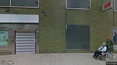 Lägenheter att hyra i Halmstad - Bild från Google Street View Lägenheter att hyra i Halmstad - Bild från Google Street View