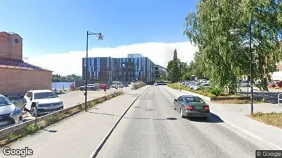 Lägenheter att hyra i Umeå - Bild från Google Street View Lägenheter att hyra i Umeå - Bild från Google Street View