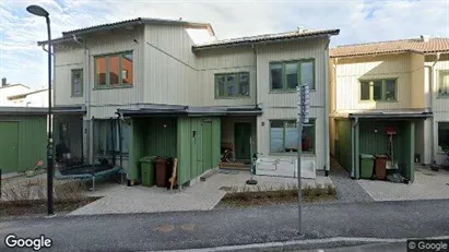 Lägenheter att hyra i Sollentuna - Bild från Google Street View Lägenheter att hyra i Sollentuna - Bild från Google Street View