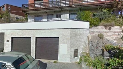 Lägenheter att hyra i Nacka - Bild från Google Street View Lägenheter att hyra i Nacka - Bild från Google Street View