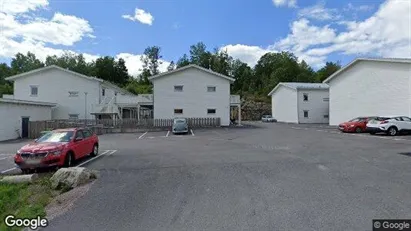 Lägenheter att hyra i Kungälv - Bild från Google Street View Lägenheter att hyra i Kungälv - Bild från Google Street View