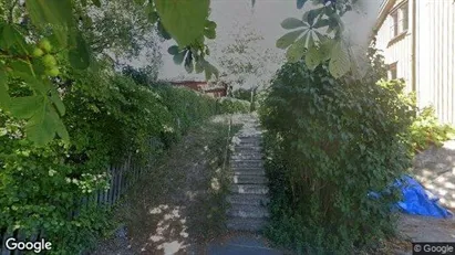 Lägenheter att hyra i Ekerö - Bild från Google Street View Lägenheter att hyra i Ekerö - Bild från Google Street View