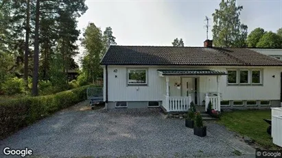 Lägenheter att hyra i Uppsala - Bild från Google Street View Lägenheter att hyra i Uppsala - Bild från Google Street View