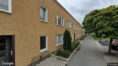 Lägenheter att hyra i Huddinge - Bild från Google Street View Lägenheter att hyra i Huddinge - Bild från Google Street View