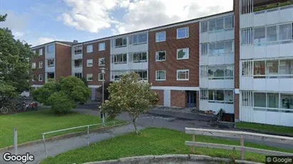 Lägenheter att hyra i Askim-Frölunda-Högsbo - Bild från Google Street View Lägenheter att hyra i Askim-Frölunda-Högsbo - Bild från Google Street View